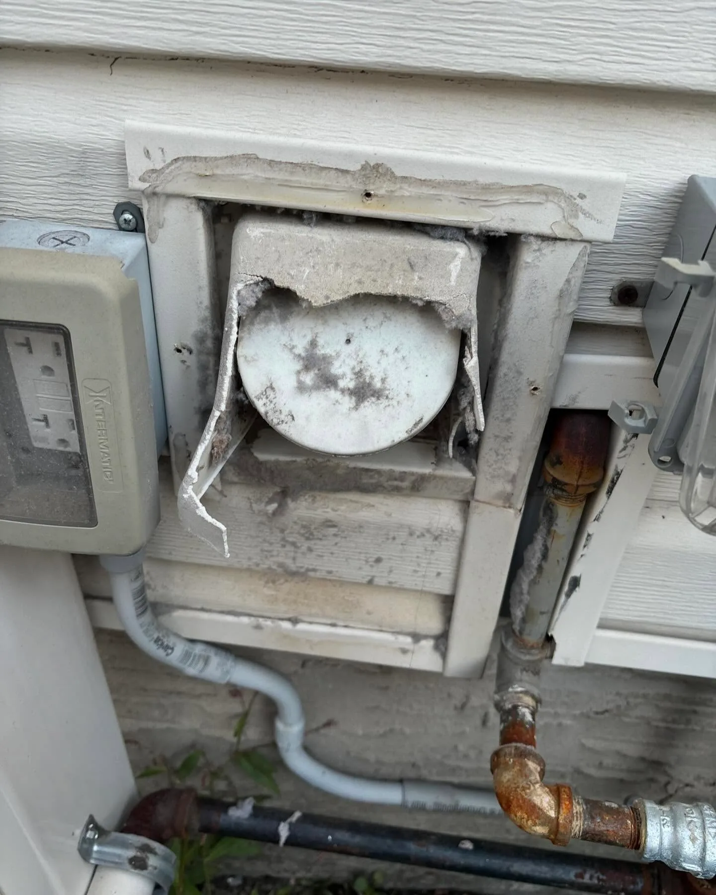 exterior-dryer-vent-cleaning-staten-island